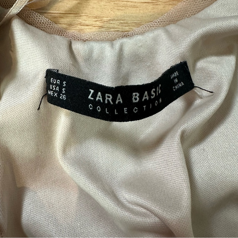 ZARA Basic Collection Women's Gold Sequin Sleevel… - image 9